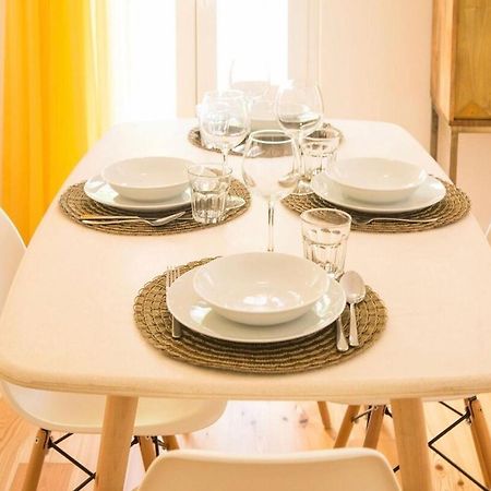 Bright 2 Bedroom Apartment With Parking In Lisbon Exterior photo